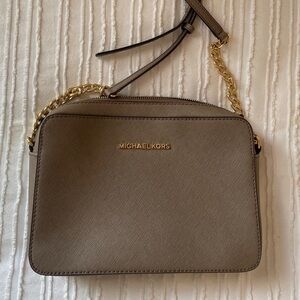 Michael Kors Jet Set Crossbody Bag